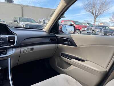 2014 Honda Accord, $12700. Photo 9