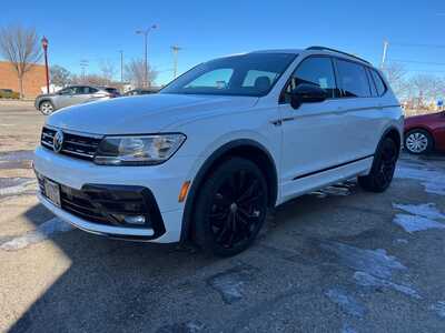 2021 Volkswagen Tiguan, $18900. Photo 4