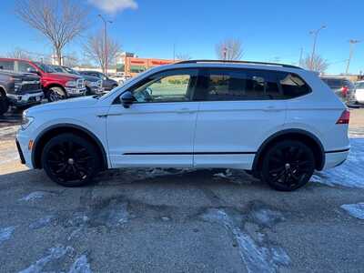 2021 Volkswagen Tiguan, $18900. Photo 5