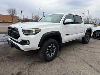 2023 Toyota Tacoma, $39600. Photo 4