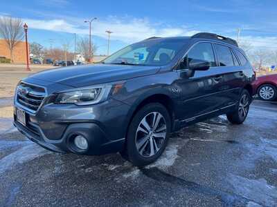 2019 Subaru Outback, $14900. Photo 2