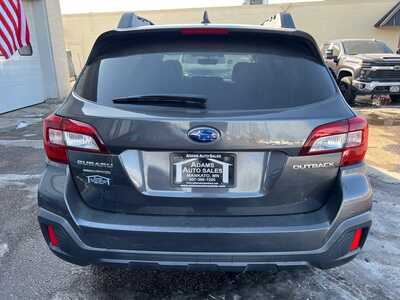 2019 Subaru Outback, $14900. Photo 4