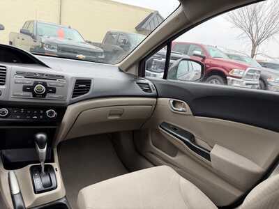 2012 Honda Civic, $9950. Photo 9