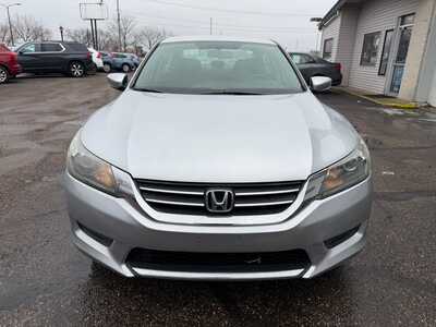 2014 Honda Accord, $13500. Photo 3