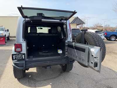 2017 Jeep Wrangler Unlimited, $18900. Photo 7