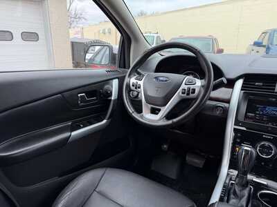 2013 Ford Edge, $8400. Photo 12