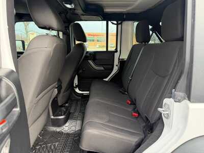 2016 Jeep Wrangler Unlimited, $18500. Photo 10