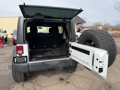 2016 Jeep Wrangler Unlimited, $18500. Photo 7
