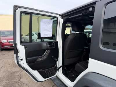 2016 Jeep Wrangler Unlimited, $18500. Photo 9