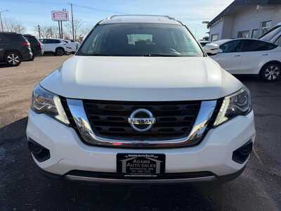 2018 Nissan Pathfinder, $11900. Photo 3
