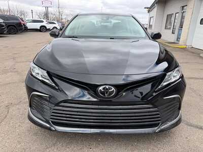2023 Toyota Camry, $20500. Photo 3