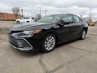 2023 Toyota Camry, $20500. Photo 4
