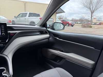2023 Toyota Camry, $20500. Photo 9
