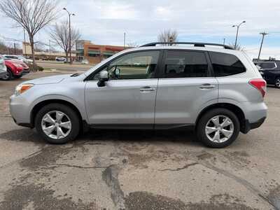 2015 Subaru Forester, $0. Photo 5