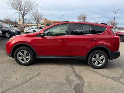 2015 Toyota RAV4, $13900. Photo 5