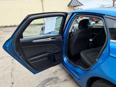 2019 Ford Fusion, $13900. Photo 7