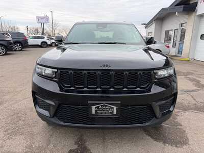 2025 Jeep Grand Cherokee, $36900. Photo 3