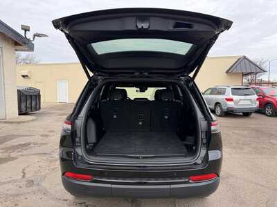 2025 Jeep Grand Cherokee, $36900. Photo 8