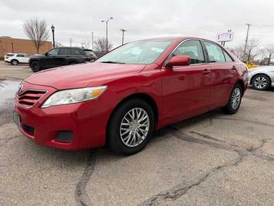 2011 Toyota Camry, $10500. Photo 4