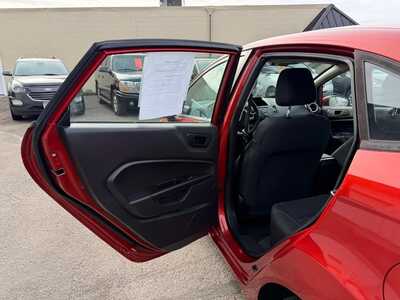 2019 Ford Fiesta, $7900. Photo 7