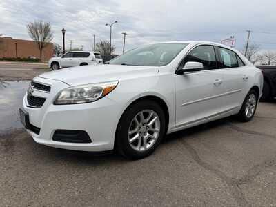 2013 Chevrolet Malibu, $9450. Photo 4