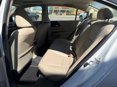2015 Honda Accord Hybrid Touring - Photo 8
