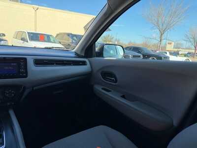 2016 Honda HR-V, $12900. Photo 11