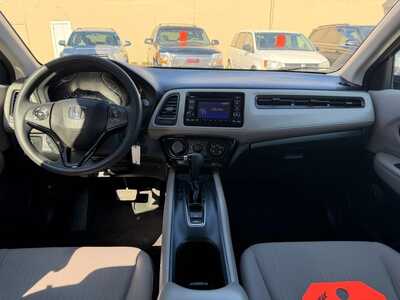 2016 Honda HR-V, $12900. Photo 12