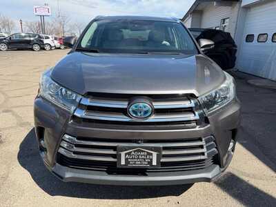2017 Toyota Highlander, $21600. Photo 3