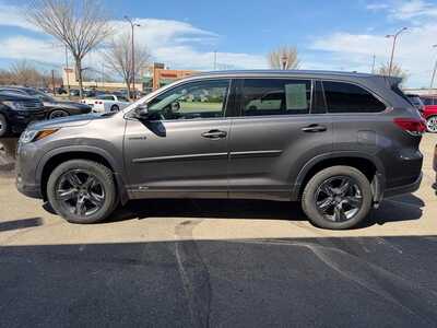 2017 Toyota Highlander, $21600. Photo 5