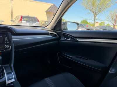 2020 Honda Civic, $13700. Photo 8