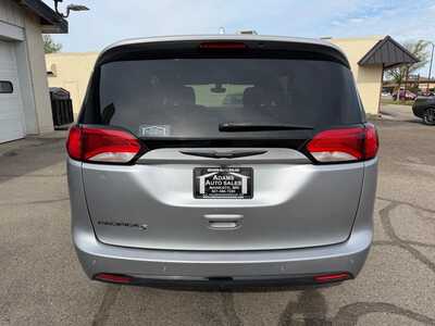 2020 Chrysler Pacifica, $14500. Photo 6