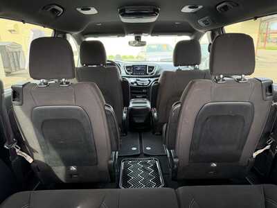 2020 Chrysler Pacifica, $14500. Photo 9