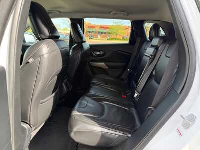 2018 Jeep Cherokee, $12900. Photo 10