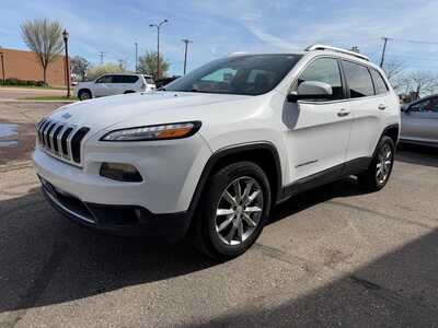 2018 Jeep Cherokee, $12900. Photo 4