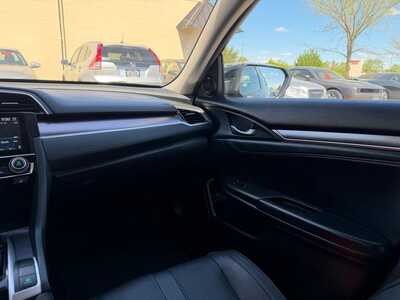 2016 Honda Civic, $13700. Photo 9