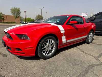 2014 Ford Mustang, $13900. Photo 4