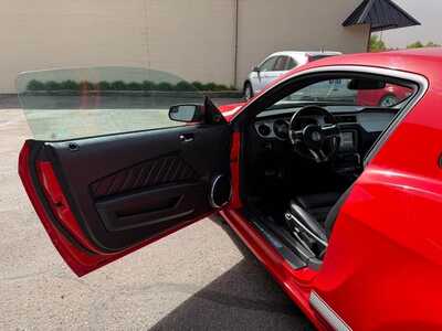2014 Ford Mustang, $13900. Photo 7