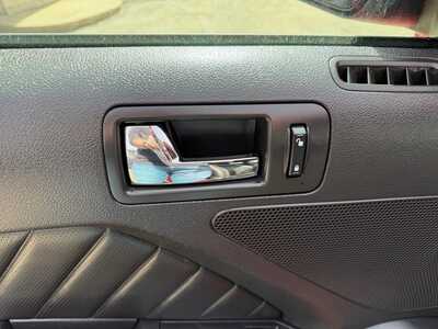 2014 Ford Mustang, $13900. Photo 8