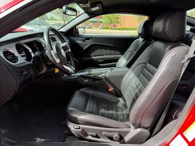 2014 Ford Mustang, $13900. Photo 9