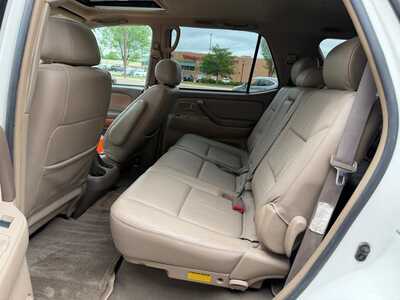 2004 Toyota Sequoia, $3900. Photo 8