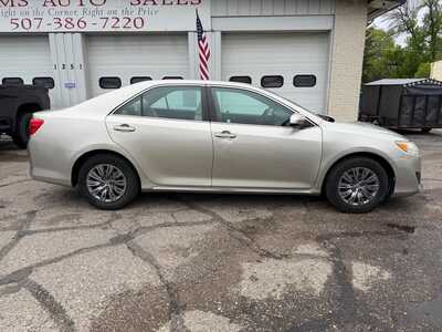 2014 Toyota Camry, $12500. Photo 2