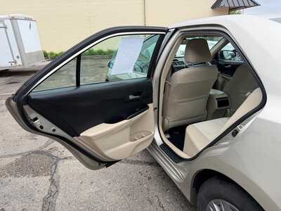 2014 Toyota Camry, $12500. Photo 7