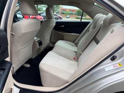2014 Toyota Camry, $12500. Photo 8