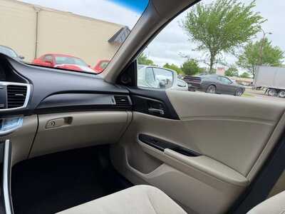 2013 Honda Accord, $10500. Photo 10