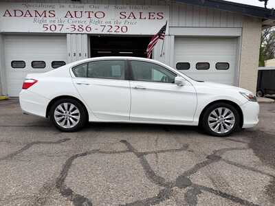 2013 Honda Accord, $10500. Photo 2