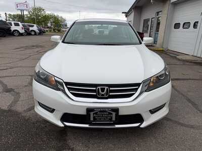 2013 Honda Accord, $10500. Photo 3
