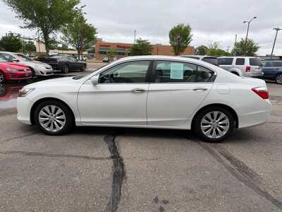 2013 Honda Accord, $10500. Photo 5