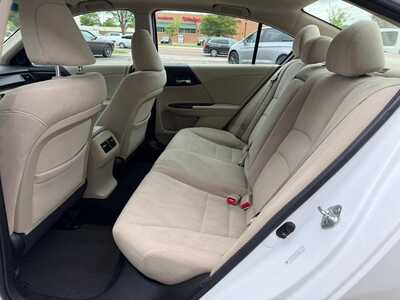 2013 Honda Accord, $10500. Photo 8