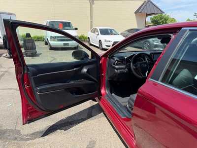 2021 Toyota Camry, $20900. Photo 12